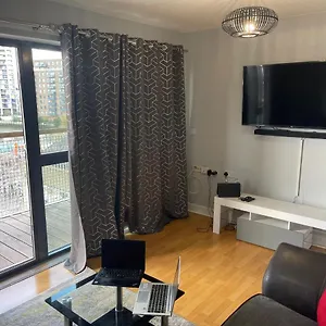 https://mo-luxury-appartments-near-canary-wharf-02.brighton-hotels-england.com