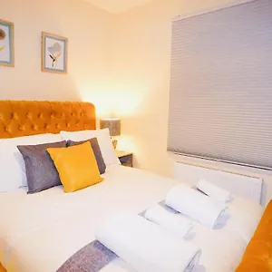 https://high-spec-house-canary-wharf.brighton-hotels-england.com